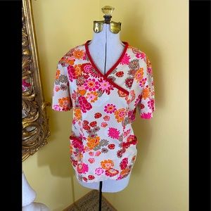 White Cross scrub top size small